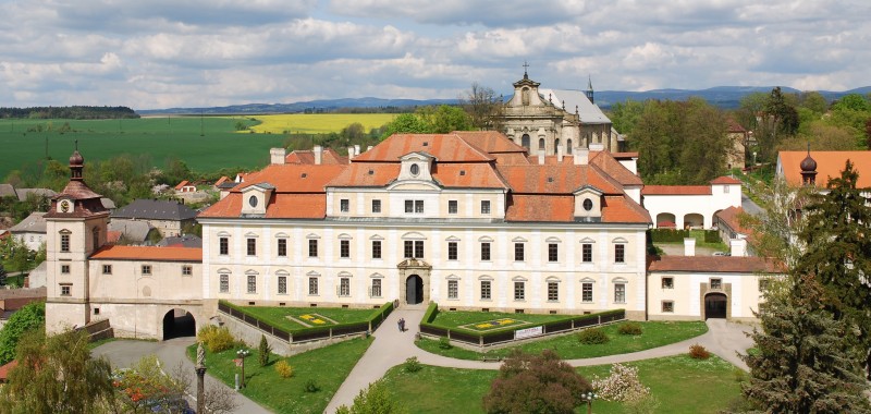 Kolowratský zámek